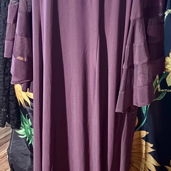 Purple  Floor Length Plus Dress - Picture 4 of 8